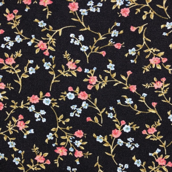 Forever 21 NWT Size S Black Floral Print Rayon Knit A-Line Mini Skirt - Picture 4 of 5